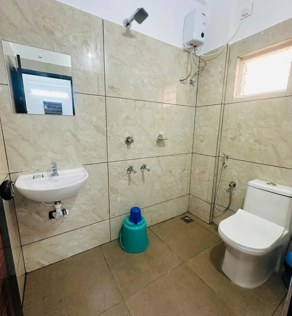 Hotel Gold Suite, Kakkanad Kochi 3*,  印度